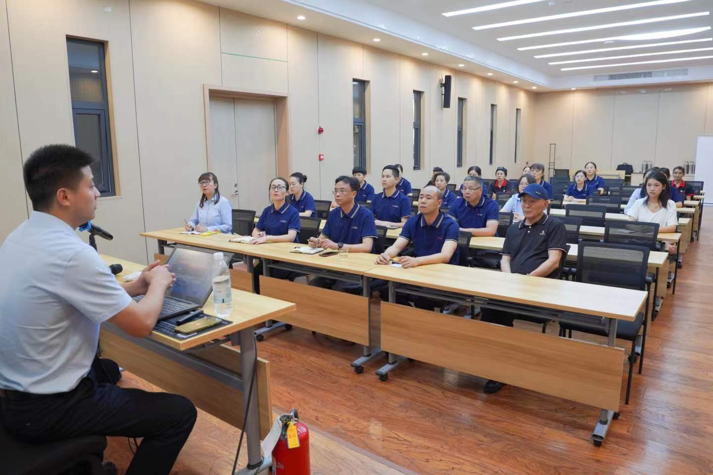 c713030b6304215e52bbd6361910f5e.jpg c713030b6304215e52bbd6361910f5e.jpg