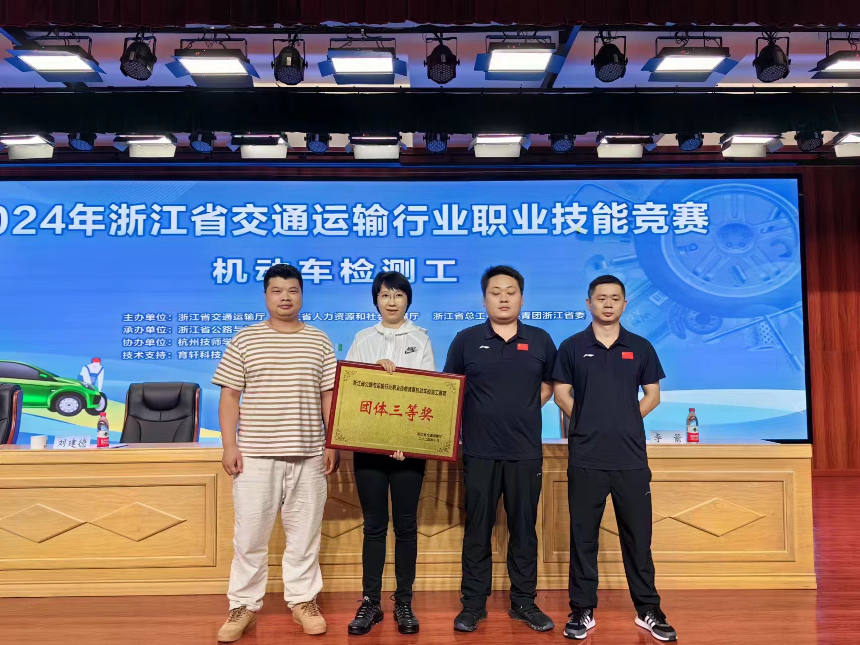 abcbd728efad63a594c3714f82e621b.jpg abcbd728efad63a594c3714f82e621b.jpg